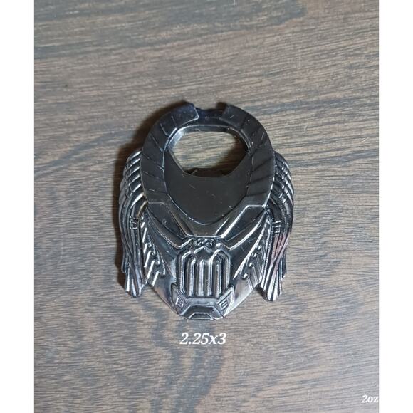 Predator Bottle Opener 2017 Loot Crate Exclusive - Picture 1 of 4